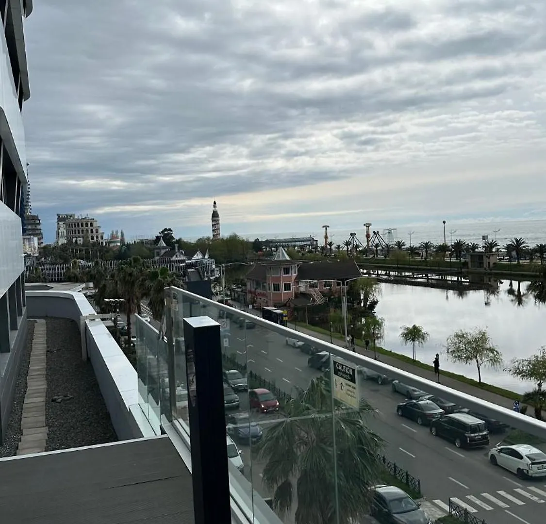 Alliance Palace Seaside 0*, Batumi